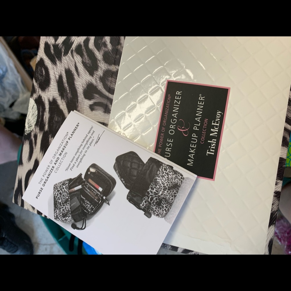 Makeup organizer